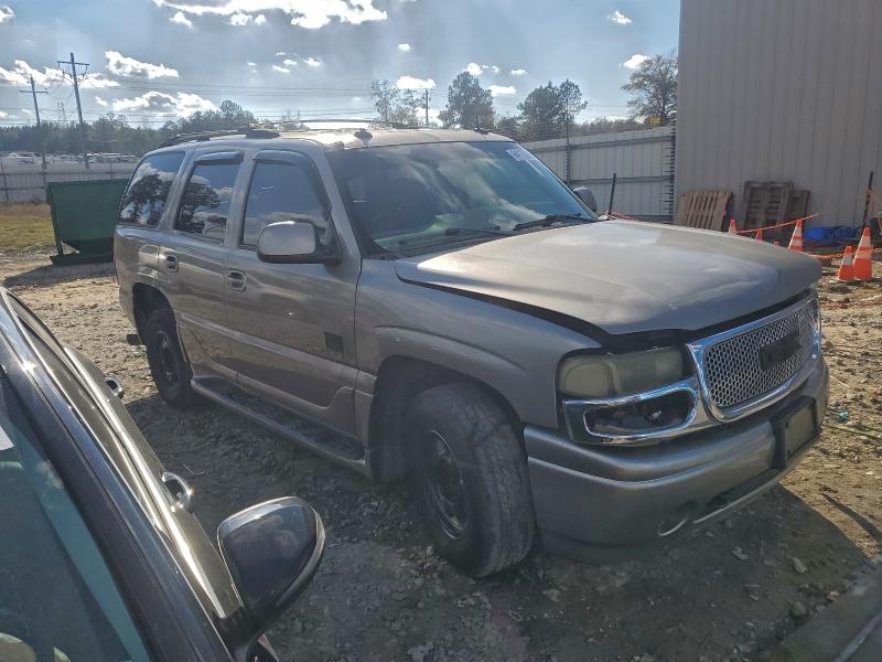 Photo 4 from auction – 2003 GMC YUKON DENA with VIN 1GKEK63U13J170338
