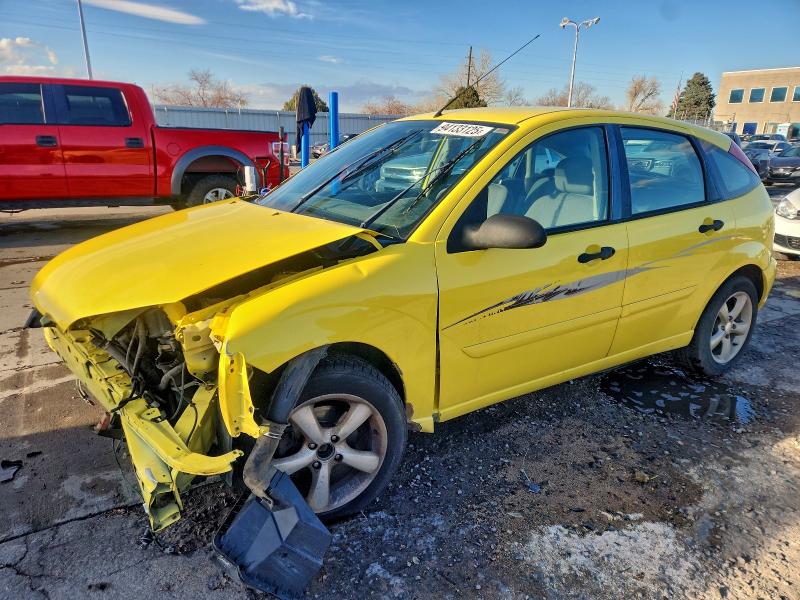 FORD FOCUS 2005 with VIN 3FAFP37N05R141379 - Photo from auction