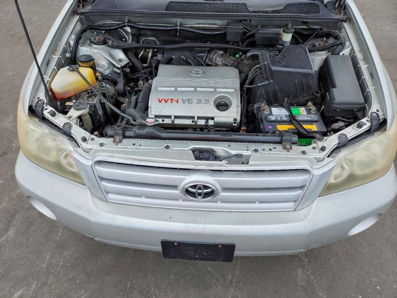 Photo 12 from auction – 2004 TOYOTA HIGHLANDER with VIN JTEDP21A040018290