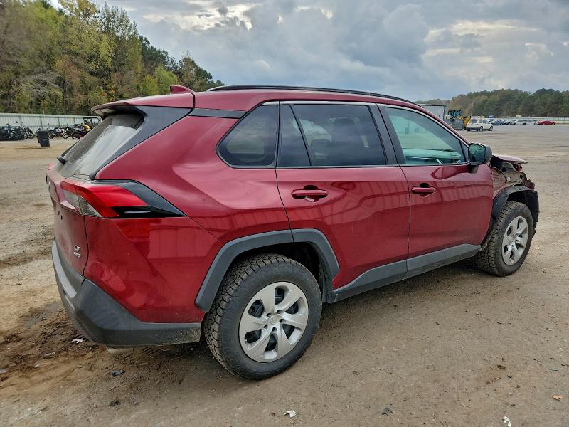 Photo 3 from auction – 2019 TOYOTA RAV4 LE with VIN 2T3F1RFV7KW016399