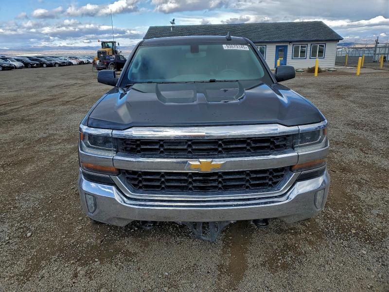 Photo 5 from auction – 2018 CHEVROLET SILVERADO with VIN 3GCUKRER0JG372491