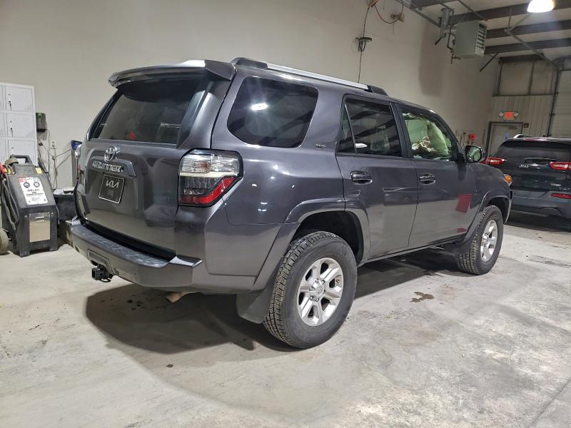 Photo 3 from auction – 2021 TOYOTA 4RUNNER with VIN JTEMU5JR2M5867999