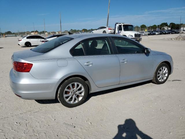 Photo 3 from auction – 2012 VOLKSWAGEN JETTA SE with VIN 3VWBP7AJ6CM076986