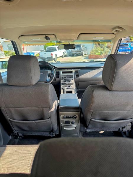 Photo 9 from auction – 2011 FORD FLEX SE with VIN 2FMGK5BC1BBD21636