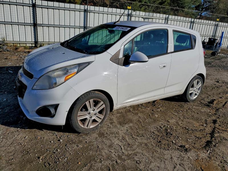 CHEVROLET SPARK 1LT 2014 مع رقم تعريف المركبة KL8CD6S91EC559684 - صورة من المزاد