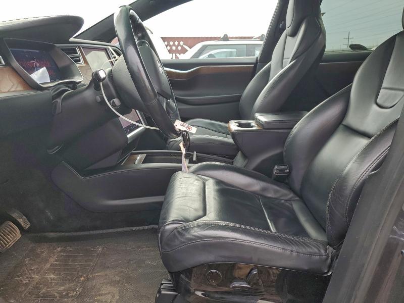 Photo 7 from auction – 2016 TESLA MODEL X with VIN 5YJXCDE2XGF030366