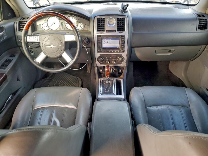 Photo 8 from auction – 2005 CHRYSLER 300C with VIN 2C3AA63H65H522757