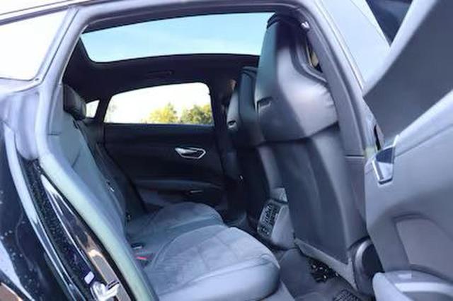 Photo 6 from auction – 2023 AUDI E-TRON GT with VIN WAUFJBFW6P7005085