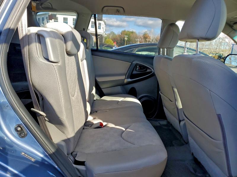 Photo 11 from auction – 2010 TOYOTA RAV4 with VIN JTMBF4DV0A5023870