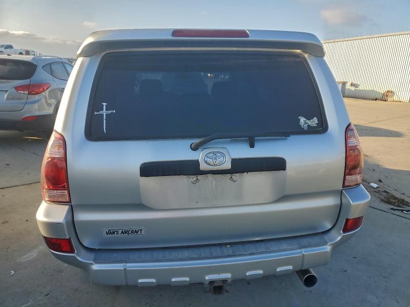 Photo 6 from auction – 2004 TOYOTA 4RUNNER SR with VIN JTEBU14R540027899