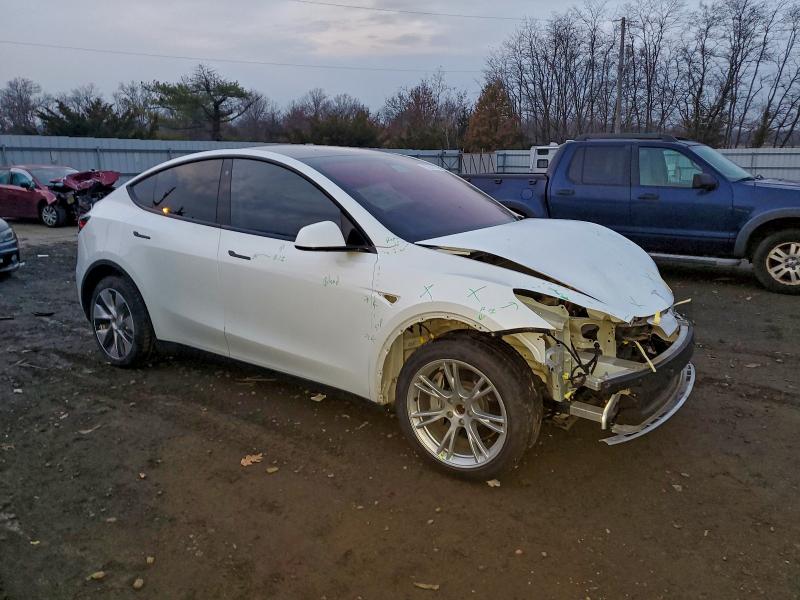 Photo 4 from auction – 2022 TESLA MODEL Y with VIN 7SAYGDEE7NF308675
