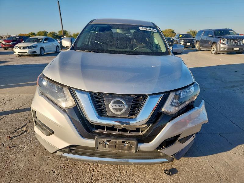 Photo 5 from auction – 2017 NISSAN ROGUE S with VIN KNMAT2MT2HP580415