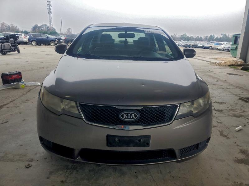 Photo 5 from auction – 2010 KIA FORTE EX with VIN KNAFU4A20A5100493