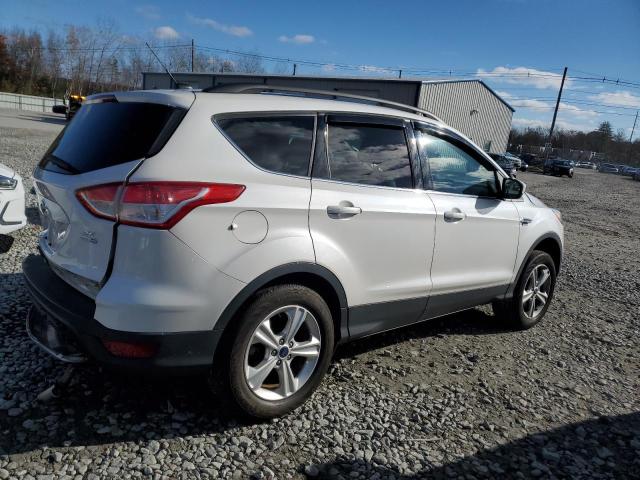 Photo 3 from auction – 2016 FORD ESCAPE SE with VIN 1FMCU9G93GUB49706