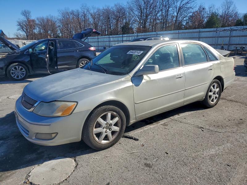 TOYOTA AVALON XL 2001 with VIN 4T1BF28B91U144144 - Photo from auction