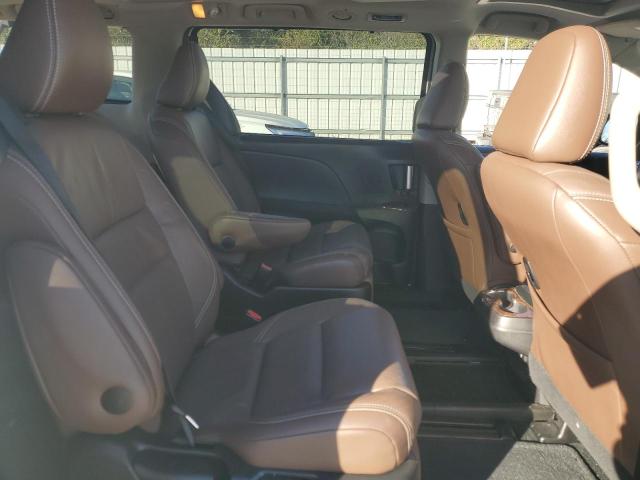 Photo 11 from auction – 2016 TOYOTA SIENNA XLE with VIN 5TDYK3DC0GS764716