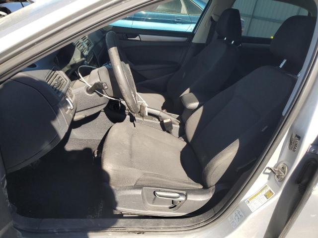 Photo 7 from auction – 2014 VOLKSWAGEN PASSAT S with VIN 1VWAH7A39EC007403