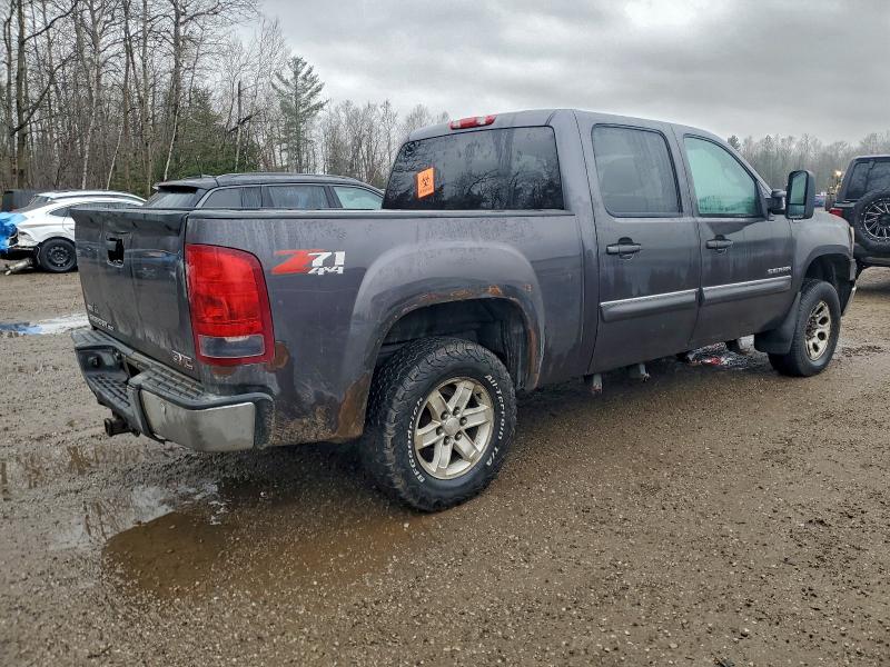 Photo 3 from auction – 2010 GMC SIERRA K15 with VIN 3GTRKWE26AG204975