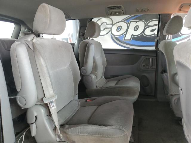 Photo 11 from auction – 2004 TOYOTA SIENNA CE with VIN 5TDZA23C04S148321