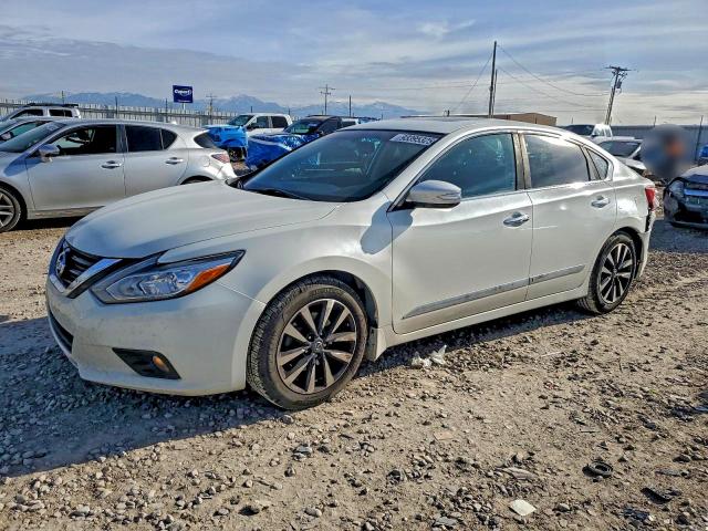 NISSAN ALTIMA 2.5 2016 with VIN 1N4AL3AP3GC211779 - Photo from auction