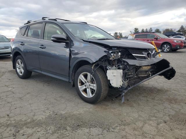 Photo 4 from auction – 2014 TOYOTA RAV4 XLE with VIN JTMRFREV5ED092155
