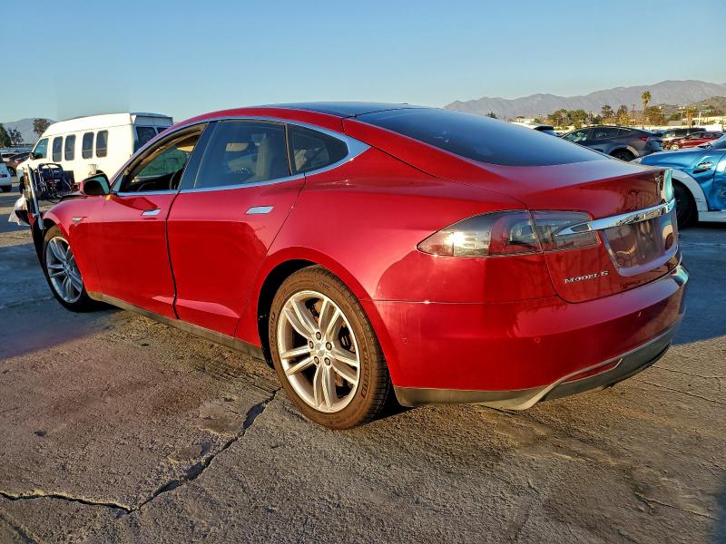 Photo 2 from auction – 2015 TESLA MODEL S 85 with VIN 5YJSA1H24FF098154