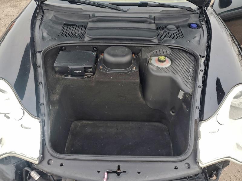 Фото 11 с аукциона – 2004 PORSCHE 911 CARRER с VIN WP0CA29984S652477