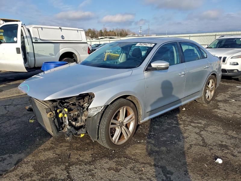 VOLKSWAGEN PASSAT SE 2015 with VIN 1VWBS7A36FC107739 - Photo from auction