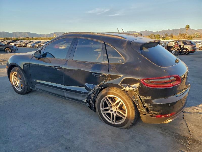 Photo 2 from auction – 2018 PORSCHE MACAN with VIN WP1AA2A51JLB18211