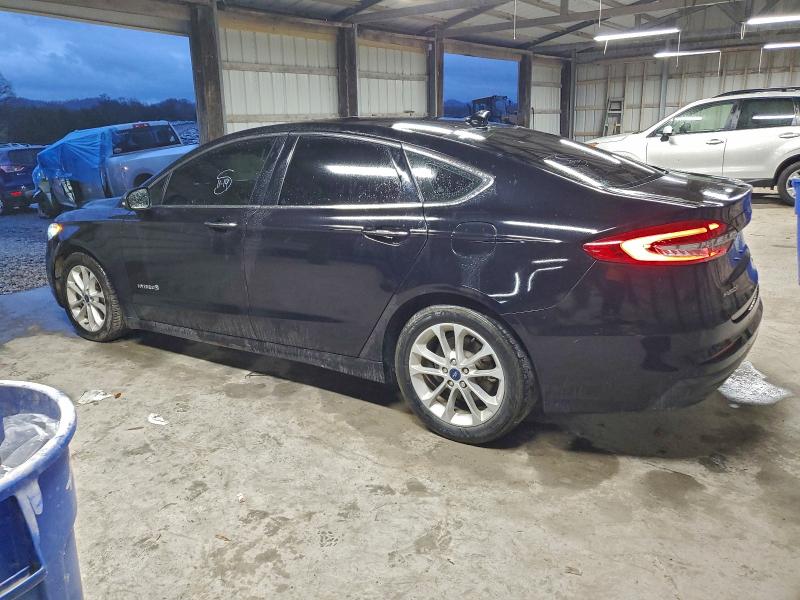 Photo 2 from auction – 2019 FORD FUSION SEL with VIN 3FA6P0MU2KR144497