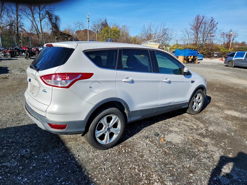 Photo 3 from auction – 2014 FORD ESCAPE SE with VIN 1FMCU9GX6EUC01079