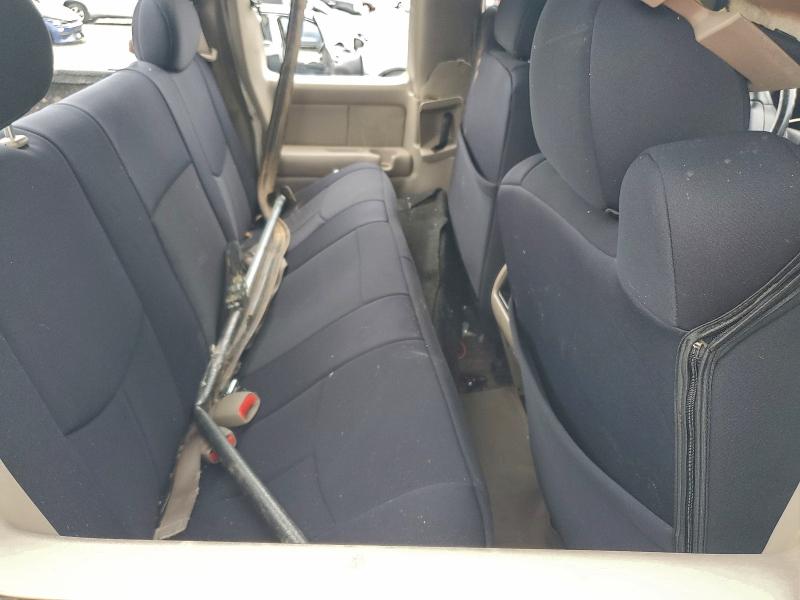 Photo 10 from auction – 2002 CHEVROLET SILVERADO with VIN 2GCEK19T321238015