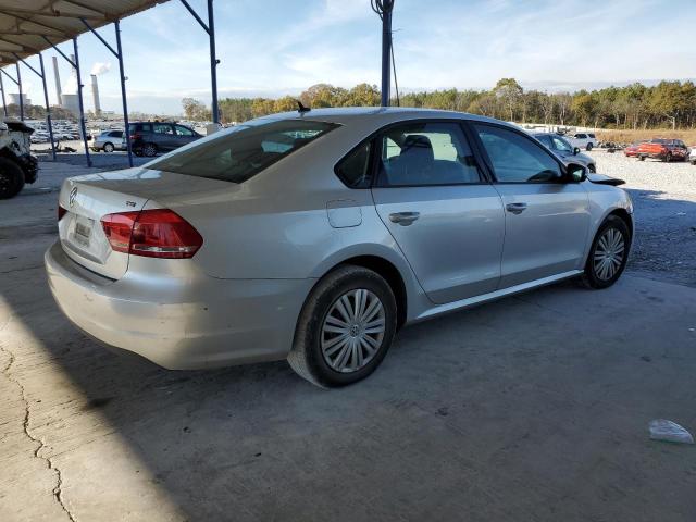 Photo 3 from auction – 2015 VOLKSWAGEN PASSAT S with VIN 1VWAT7A30FC076996