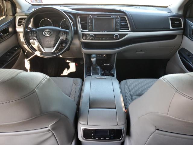 Foto 8 de la subasta – 2017 TOYOTA HIGHLANDER con VIN 5TDBZRFH5HS382311
