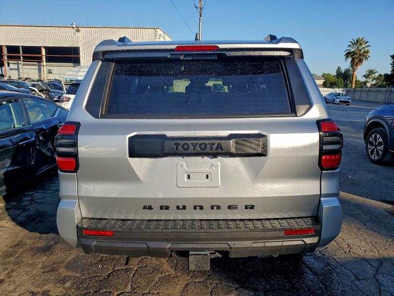 Photo 6 from auction – 2025 TOYOTA 4RUNNER SR with VIN JTEVA5BR4S5038327