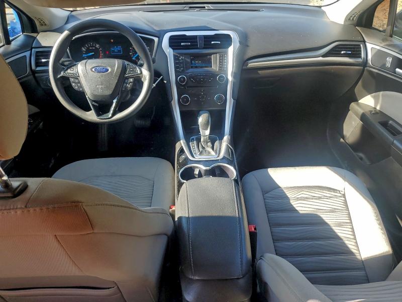 Photo 8 from auction – 2016 FORD FUSION S with VIN 3FA6P0G71GR109849