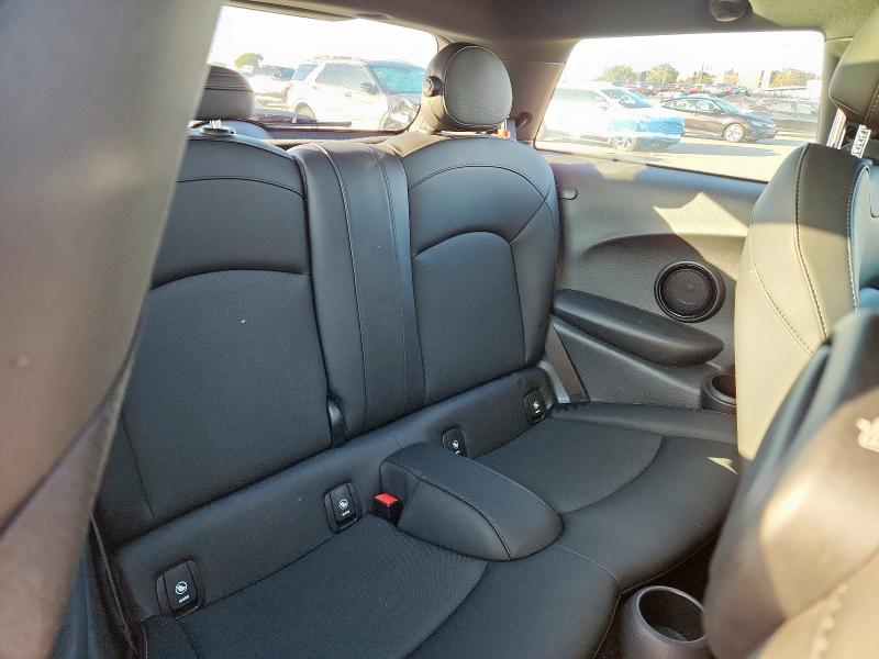 Photo 10 from auction – 2022 MINI COOPER S with VIN WMW53DH08N2R85407