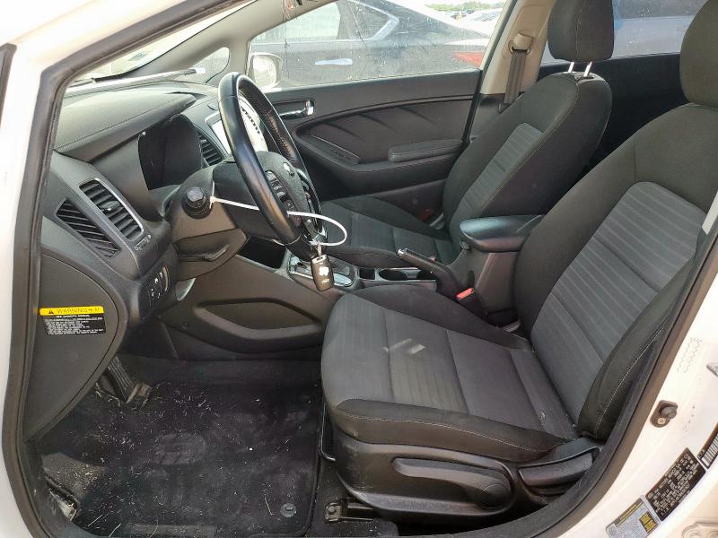 Photo 7 from auction – 2017 KIA FORTE with VIN 3KPFL4A79HE047437