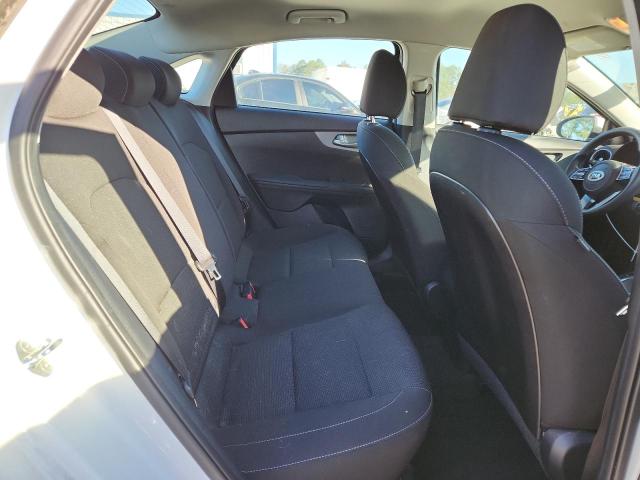 Photo 10 from auction – 2021 KIA FORTE FE with VIN 3KPF24AD5ME408200