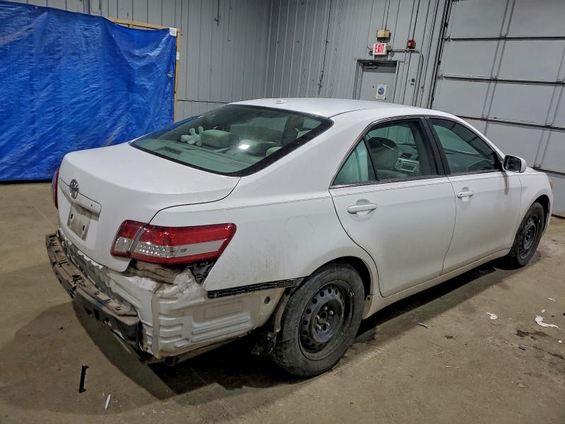 Photo 3 from auction – 2011 TOYOTA CAMRY BASE with VIN 4T1BF3EK7BU701077
