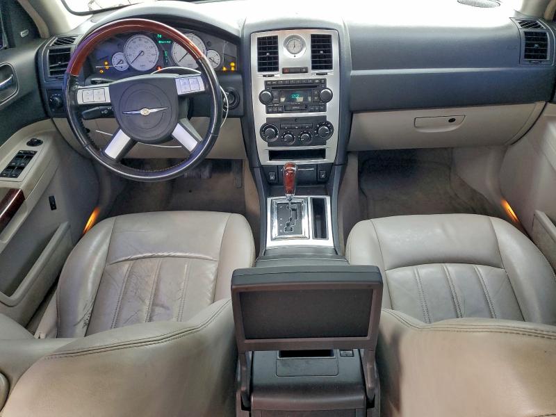 Photo 8 from auction – 2006 CHRYSLER 300C with VIN 2C3KA63HX6H291898