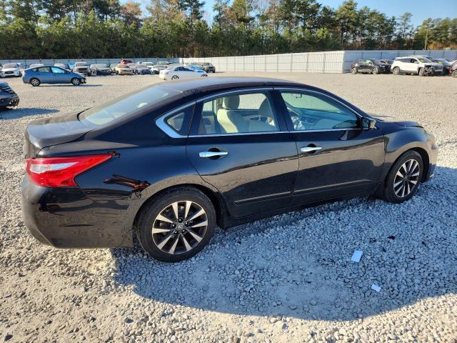 Photo 3 from auction – 2017 NISSAN ALTIMA 2.5 with VIN 1N4AL3AP4HN360174