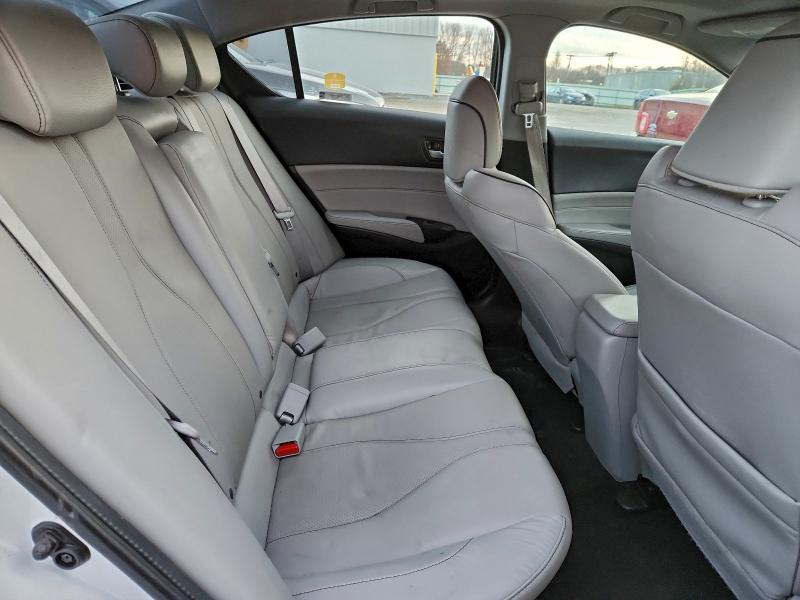 Photo 10 from auction – 2019 ACURA ILX with VIN 19UDE2F73KA004951