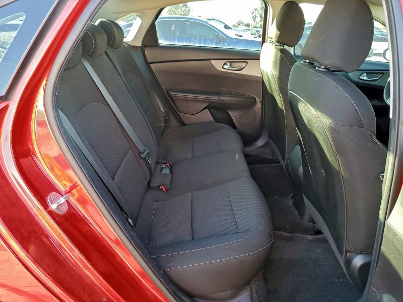 Photo 10 from auction – 2021 KIA FORTE with VIN 3KPF24AD4ME286865