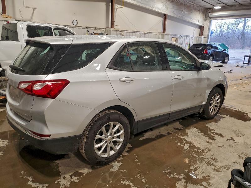 Photo 3 from auction – 2018 CHEVROLET EQUINOX LS with VIN 2GNAXREV2J6195091