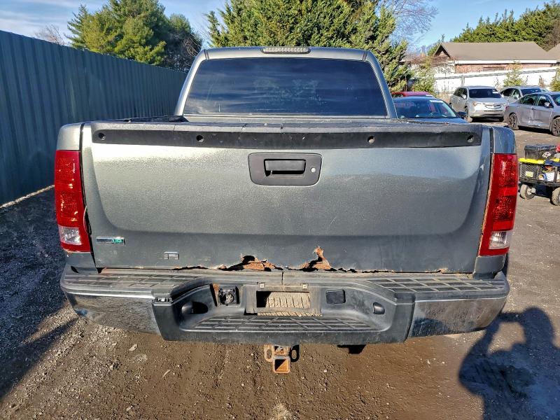 Photo 6 from auction – 2011 GMC SIERRA K15 with VIN 3GTP2VE38BG307178