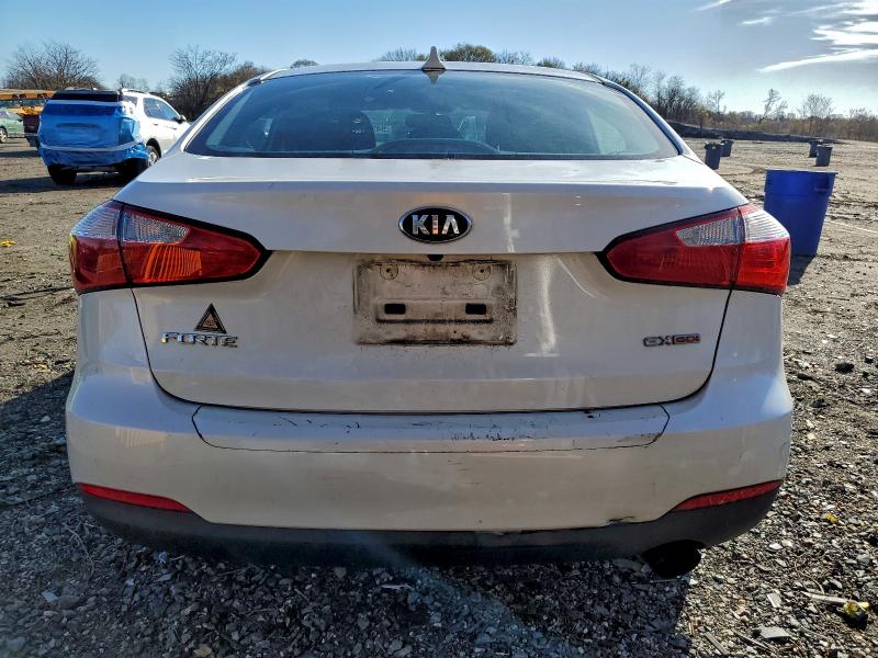 Photo 6 from auction – 2014 KIA FORTE EX with VIN KNAFX4A80E5151235
