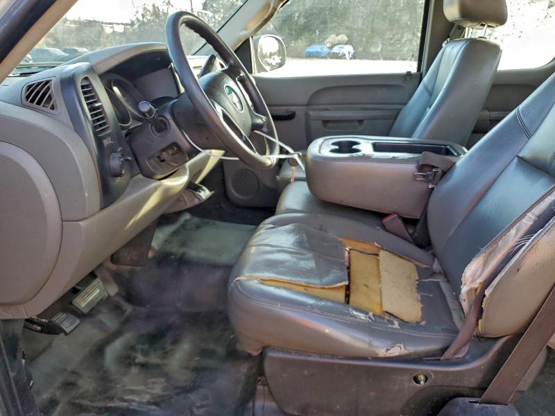 Photo 7 from auction – 2011 CHEVROLET SILVERADO with VIN 1GCRCPE01BZ246375