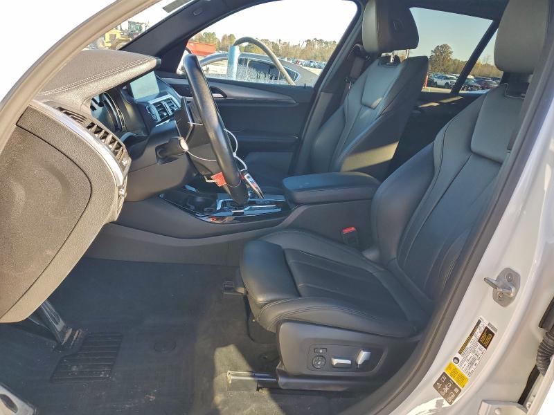 Photo 7 from auction – 2018 BMW X3 XDRIVE3 with VIN 5UXTR9C56JLD65881