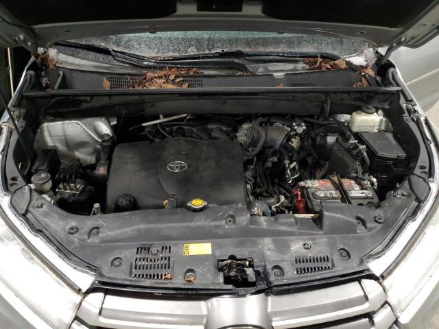 Photo 12 from auction – 2017 TOYOTA HIGHLANDER with VIN 5TDBZRFH4HS444541